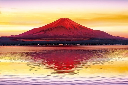 輝きの金雲赤富士