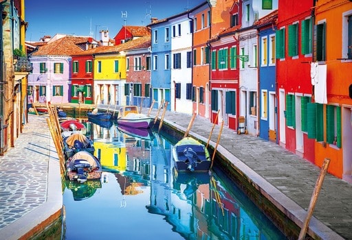 七色の街ブラーノ-イタリア